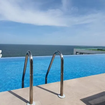 Infinity Panoramic Seaview Piscina And La Ultimul Etaj *
